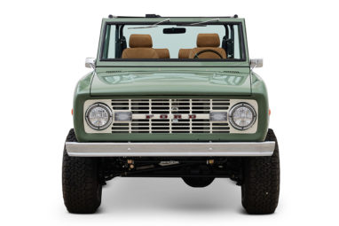 1973 Classic Ford Broncos Coyote Series in Boxwood Green with Whiskey Interior with family roll cage muirfield