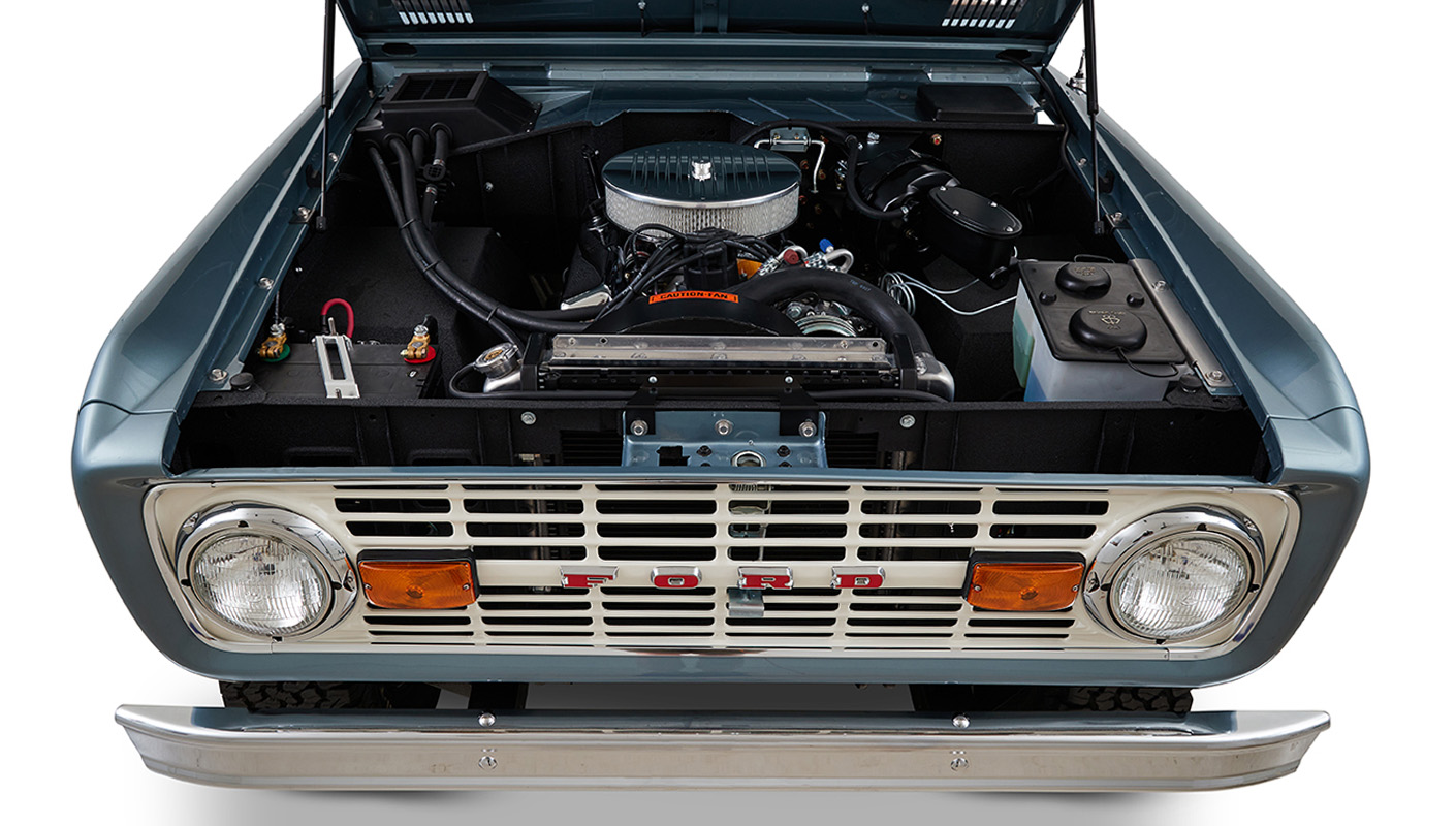 Ford Bronco 1968 Winchester Gray 302 Series with White Soft Top Engine