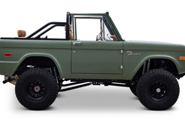 Ford Bronco 1973 Boxwood Green Coyote Series with Ball Glove Interior