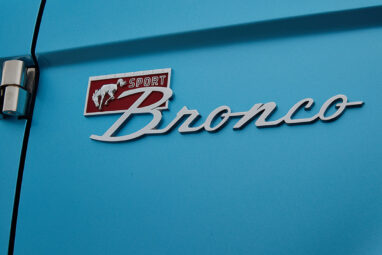 Ford Bronco 1974 Ocean Blue with Tan Soft Top Bronco Sport