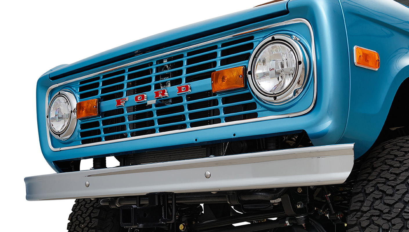 Ford Bronco 1974 Ocean Blue with Tan Soft Top Grille