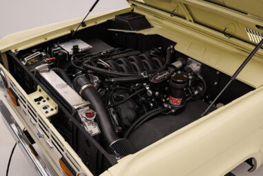 1976 ford bronco in Phoenician yellow with 3rd gen ford racing coyote motor