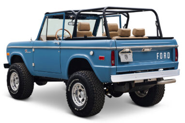 1970 Ford Bronco in Stars and Stripes Blue with family roll cage