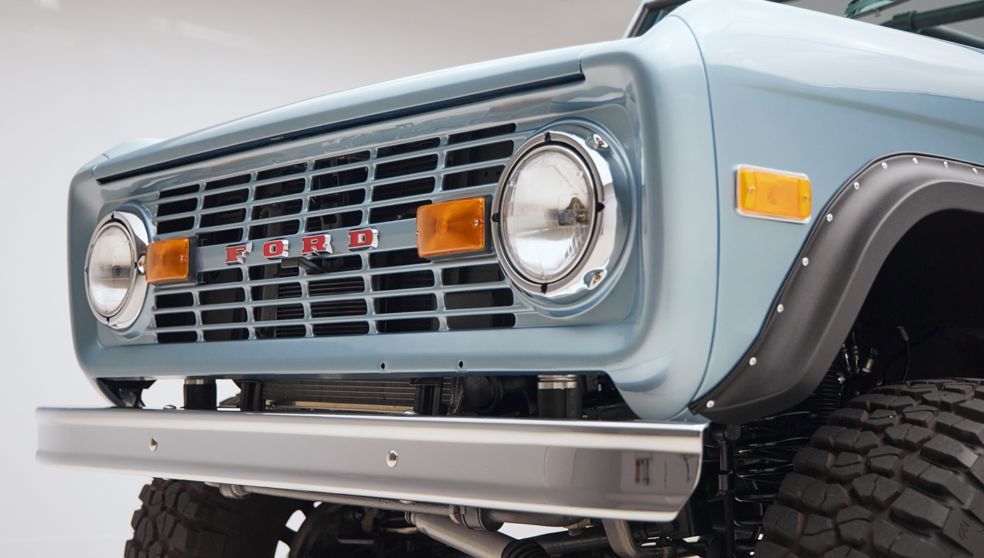 1976 Ford Bronco in Brittany Blue front grill