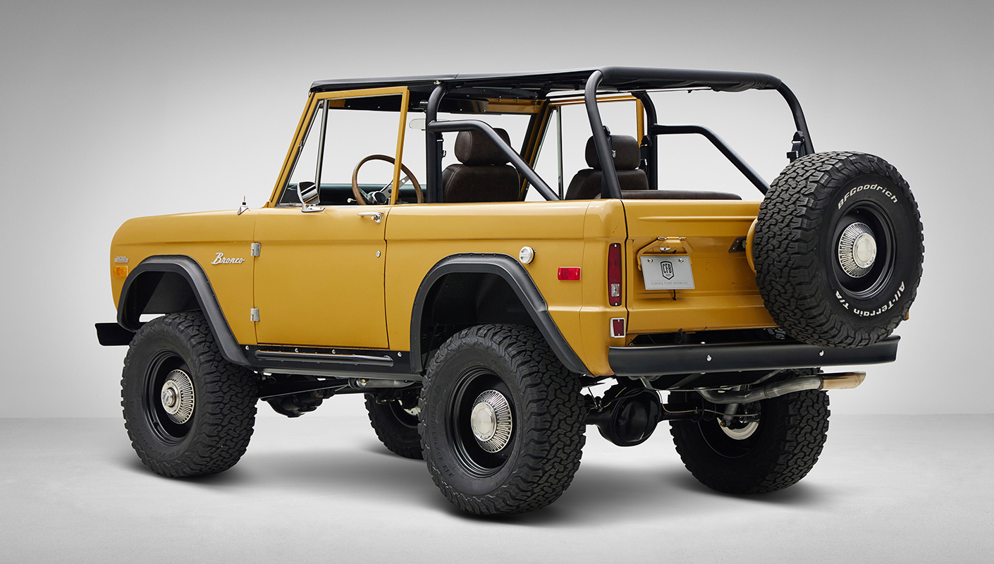 1966-Classic-Ford-Bronco-Goldenrod-302-Series-Driver-rear-3:4-423