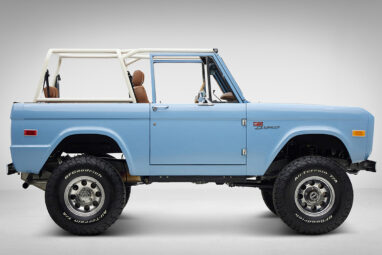 1967 Ford Bronco Frozen Blue 302 Series passenger profile